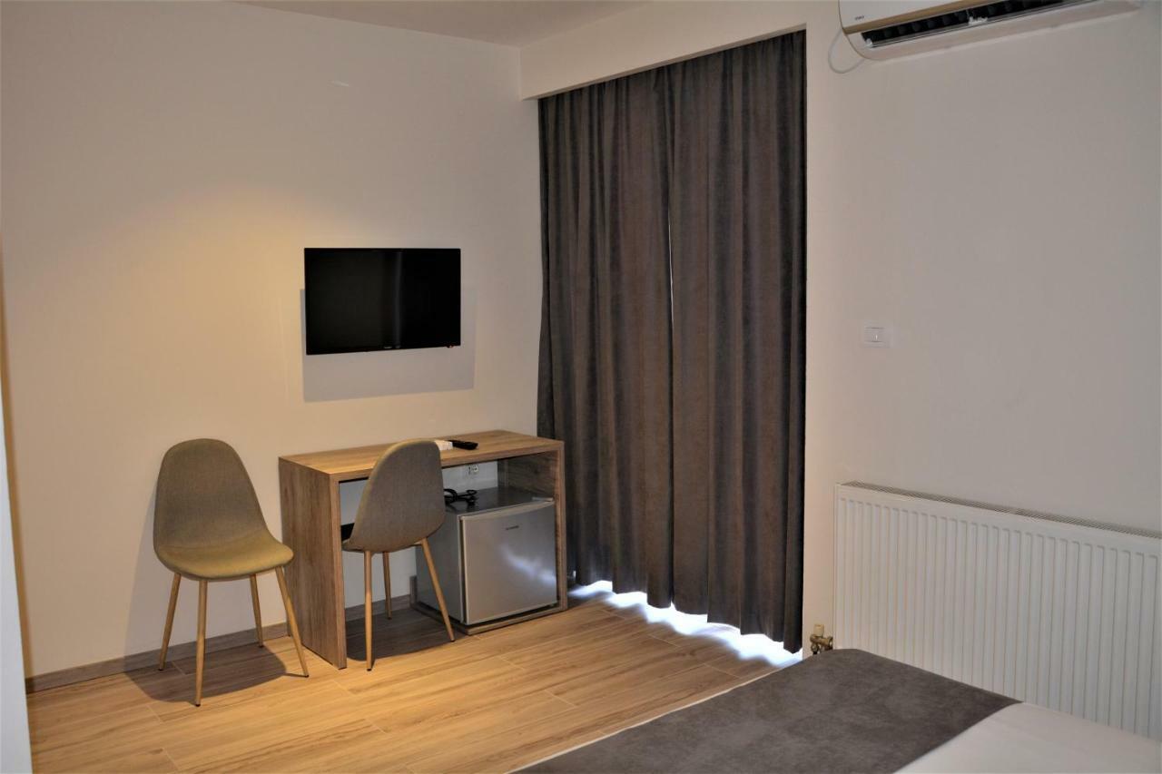 Hotel Vila Nino Berat Luaran gambar