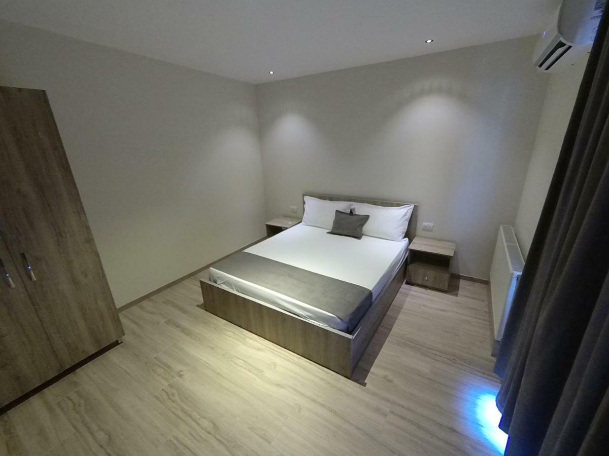 Hotel Vila Nino Berat Luaran gambar
