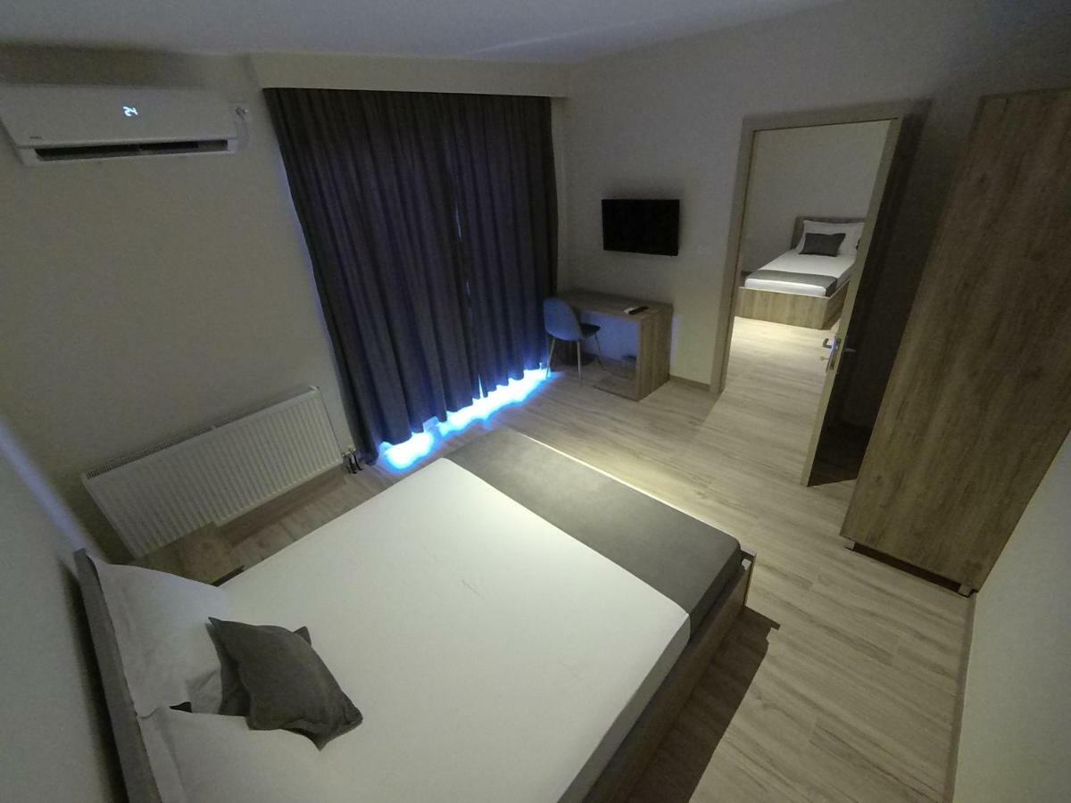Hotel Vila Nino Berat Luaran gambar
