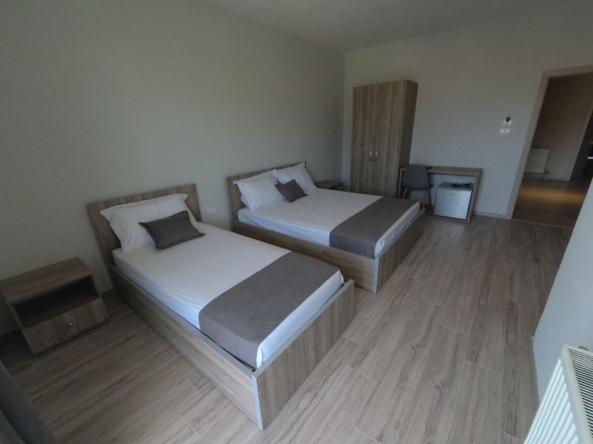 Hotel Vila Nino Berat Luaran gambar