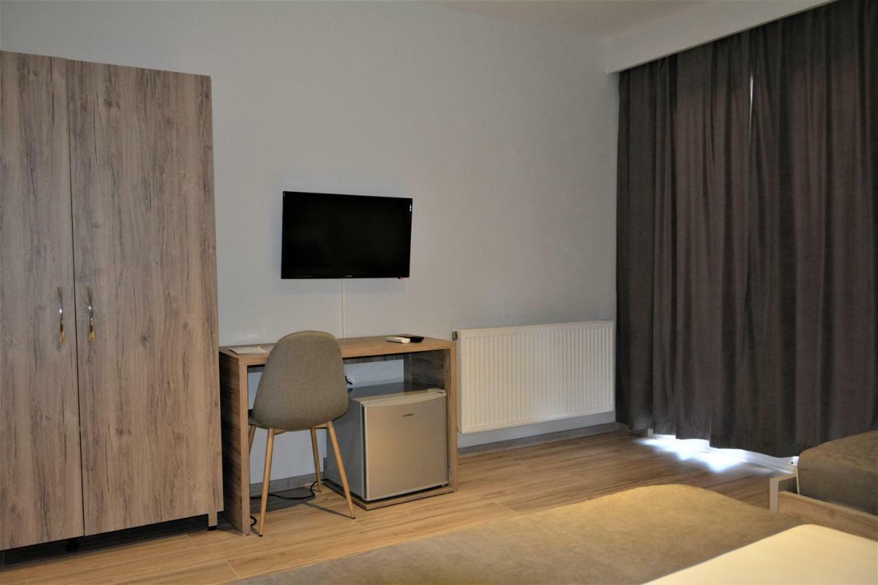 Hotel Vila Nino Berat Luaran gambar