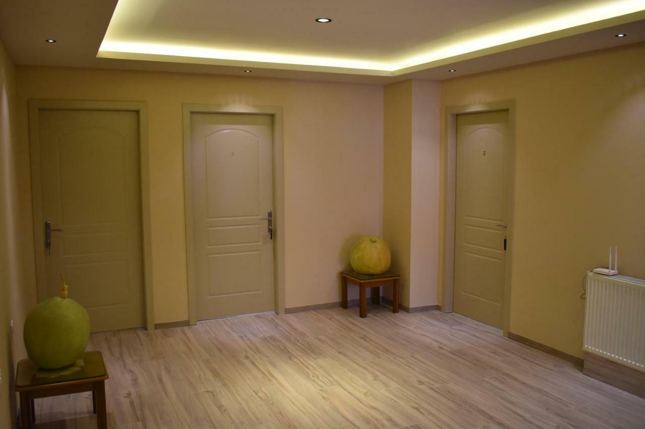Hotel Vila Nino Berat Luaran gambar